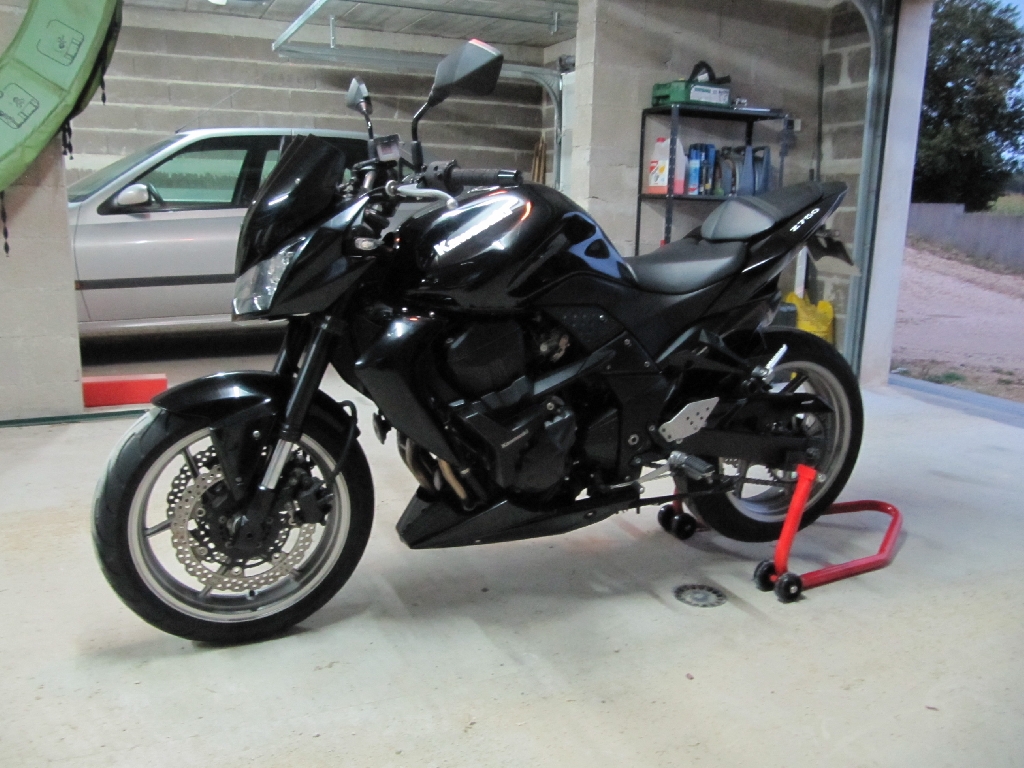 KAWASAKI Z 750  2011 photo 2