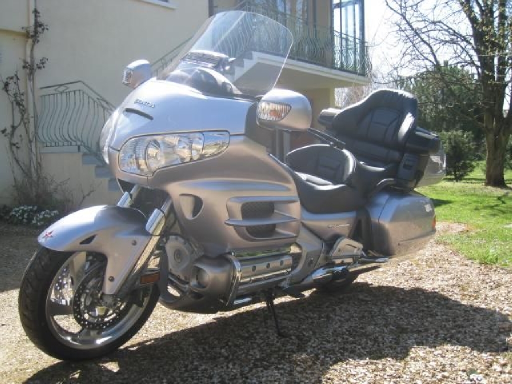 Moto HONDA GL 1800 Goldwing  occasion