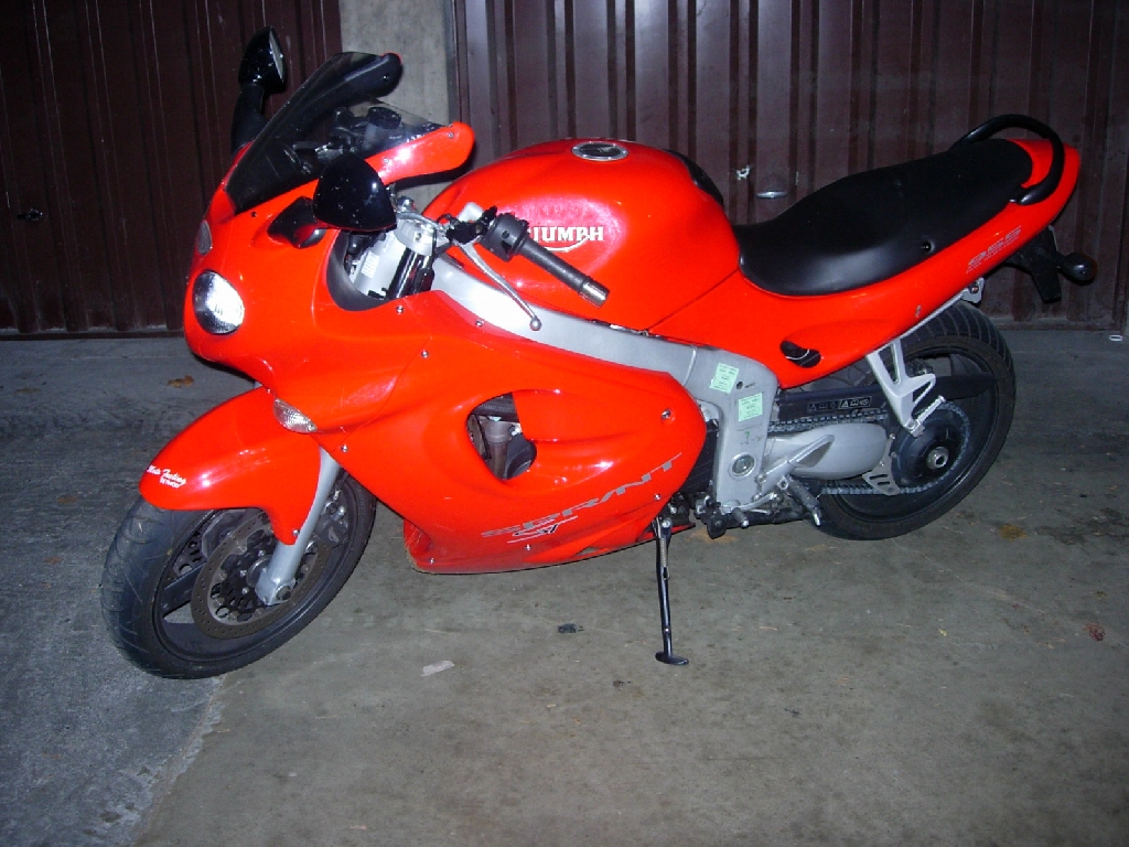 Moto TRIUMPH Sprint 955 ST occasion