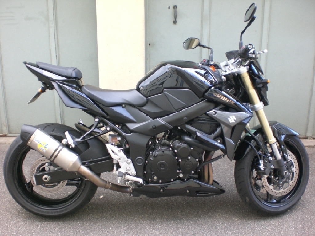 Moto SUZUKI GSR 750   occasion