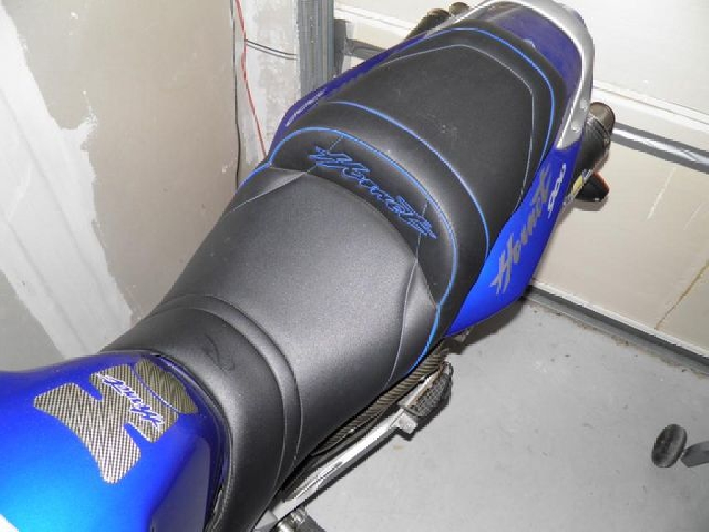 HONDA CB 900 Hornet  2002 photo 2