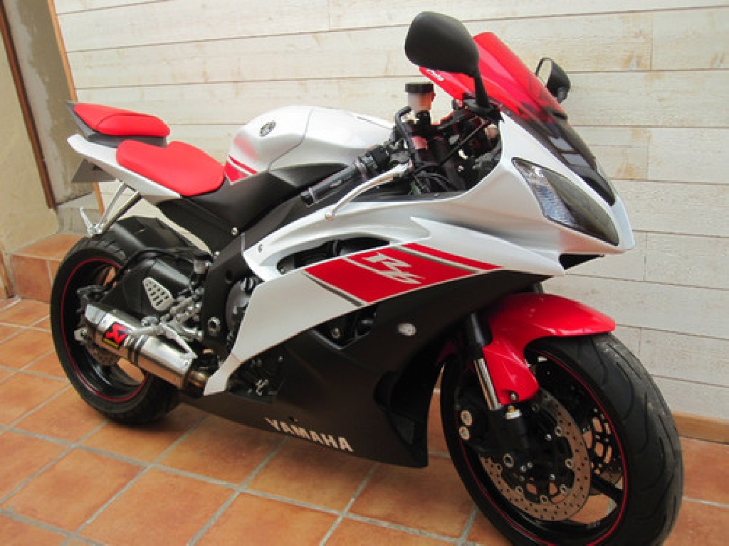 Moto YAMAHA YZF-R6  occasion