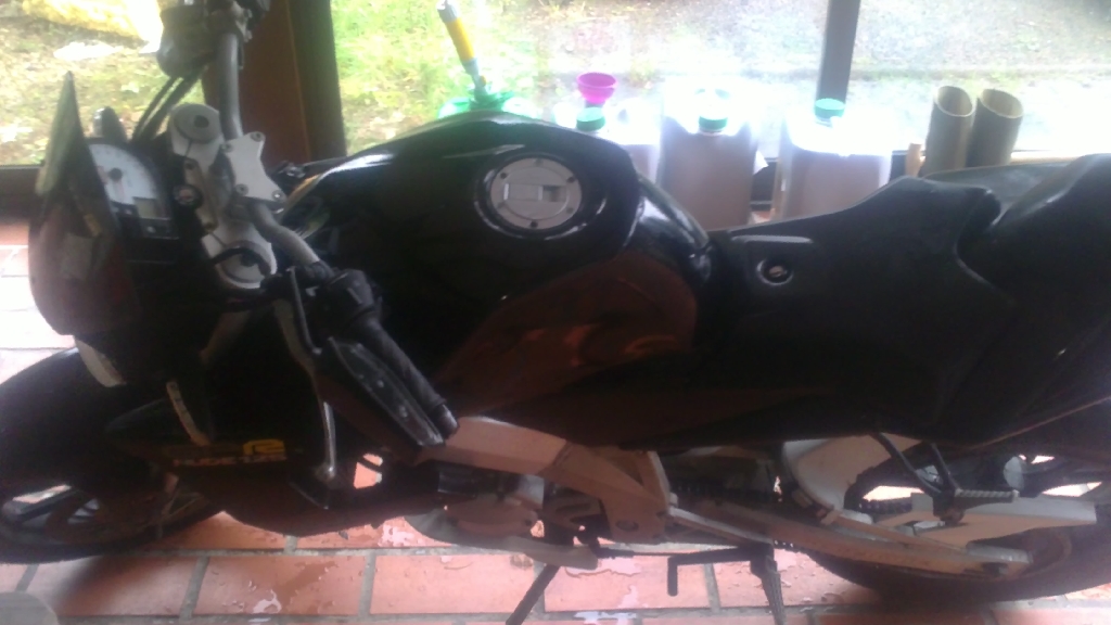 DERBI GPR 125 nude 2007 photo 2