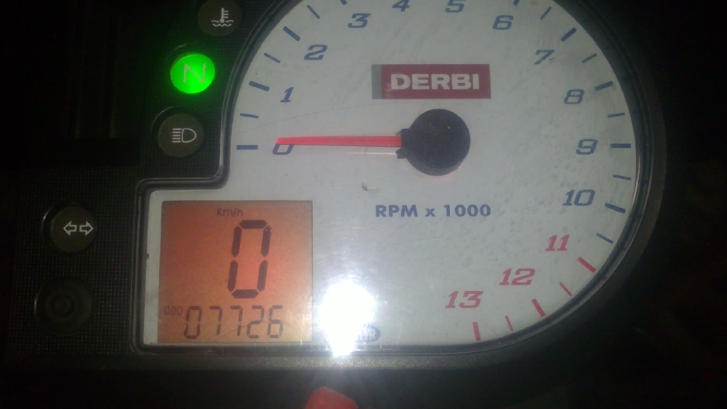 DERBI GPR 125 nude 2007 photo 3