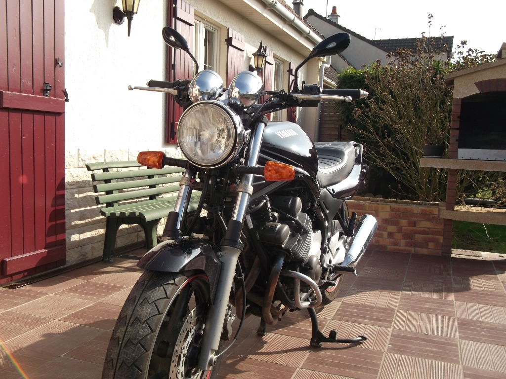 YAMAHA XJ6 N  1999 photo 3