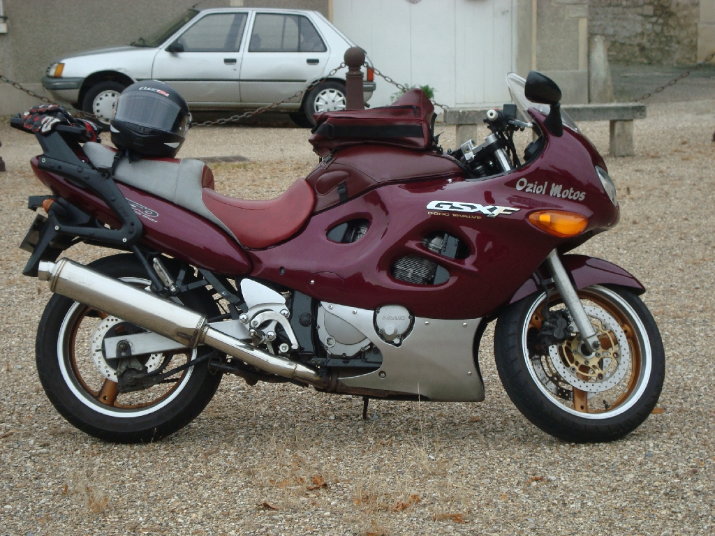 SUZUKI GSX 750 F  1998 photo 2