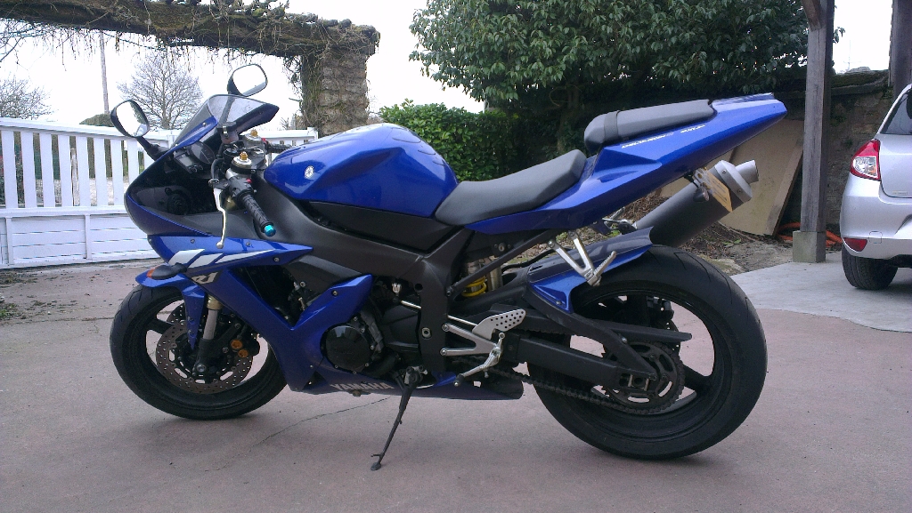 Moto YAMAHA YZF-R1  occasion