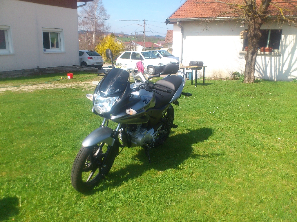 HONDA CBF 125  2009 photo 3