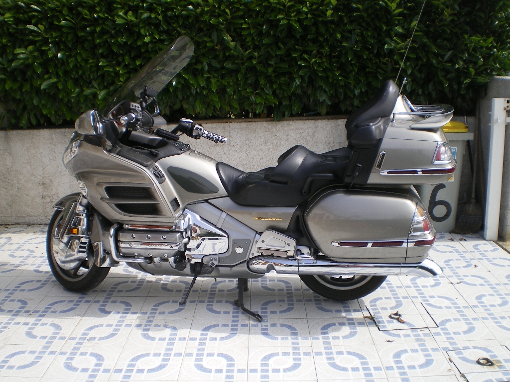 Moto HONDA GL 1800 Goldwing  occasion