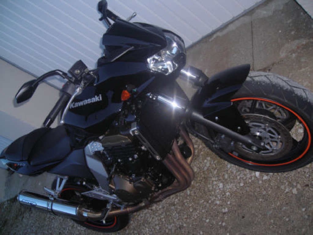KAWASAKI Z 750  2001 photo 2