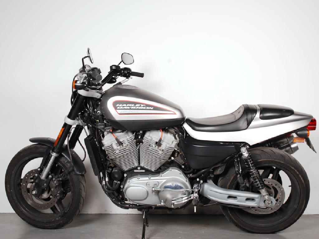HARLEY-DAVIDSON Sportster XL 1200  2010 photo 3