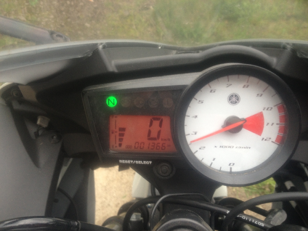 YAMAHA YZF-R125  2010 photo 3