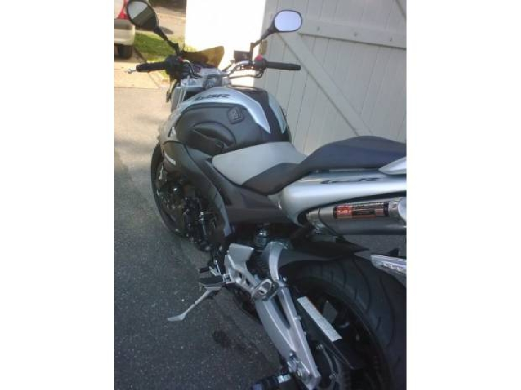 SUZUKI GSR 600  2013 photo 3