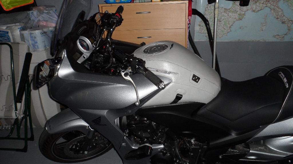 HONDA CBF 1000  2011 photo 2