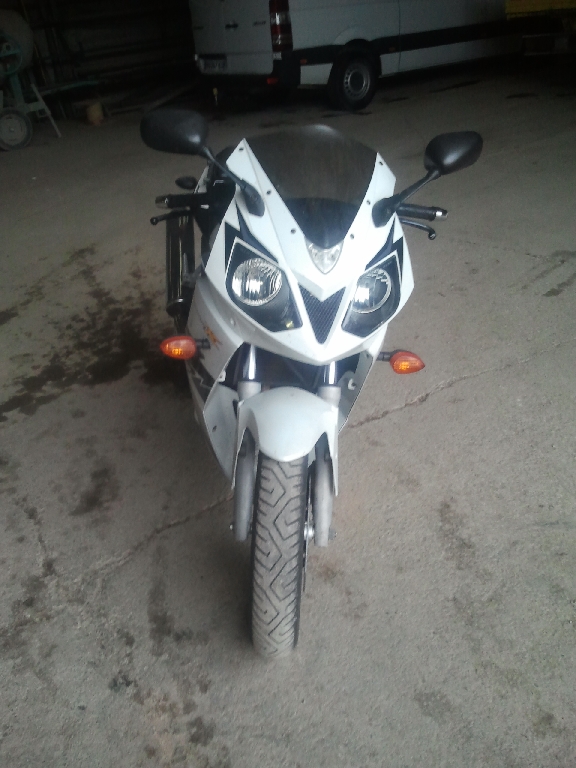 DAELIM Roadsport 125 R  2008 photo 3