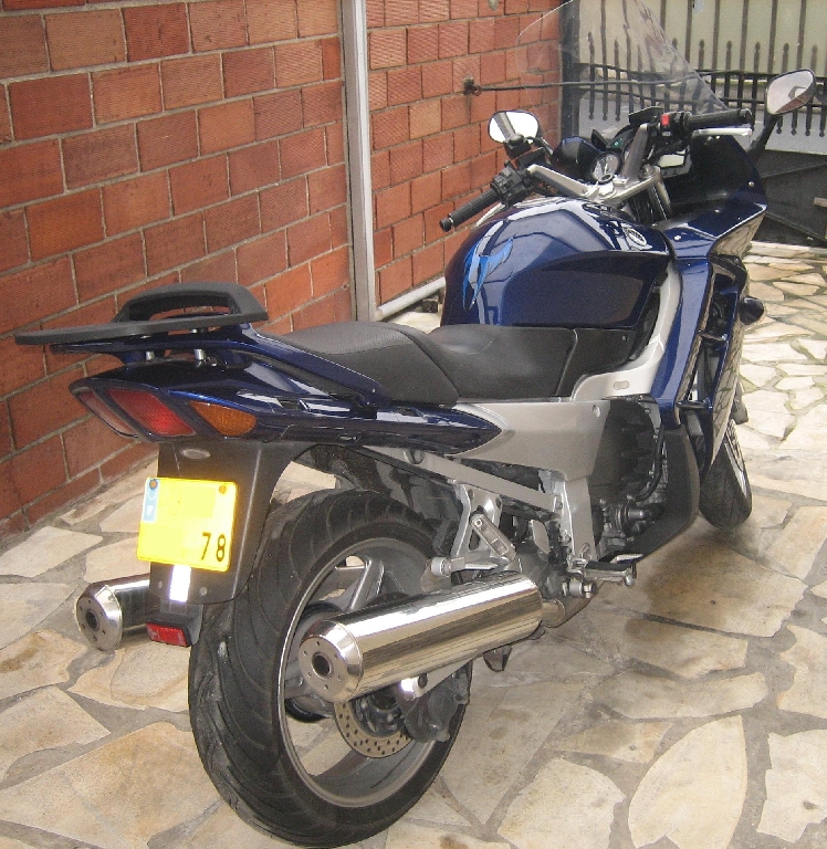 YAMAHA FJR 1300  2005 photo 3