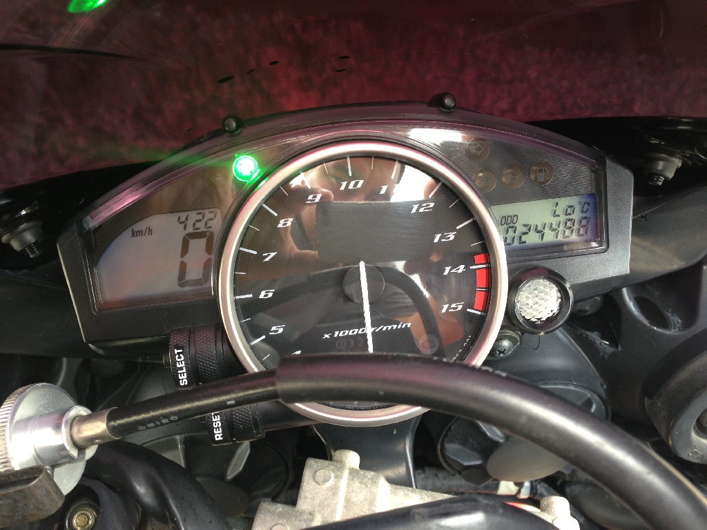 YAMAHA YZF-R1  2005 photo 3